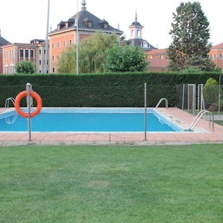 Alameda Del Tormes Apartment Santa Marta de Tormes Bagian luar foto