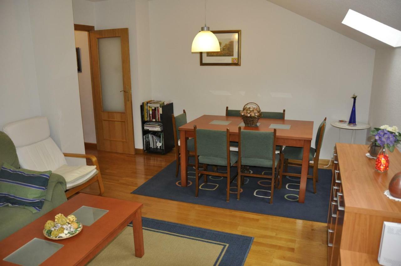 Alameda Del Tormes Apartment Santa Marta de Tormes Bagian luar foto