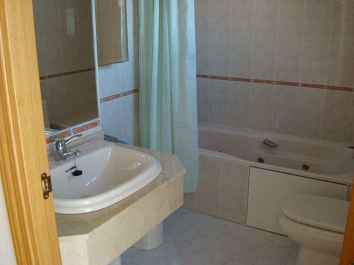 Alameda Del Tormes Apartment Santa Marta de Tormes Bagian luar foto